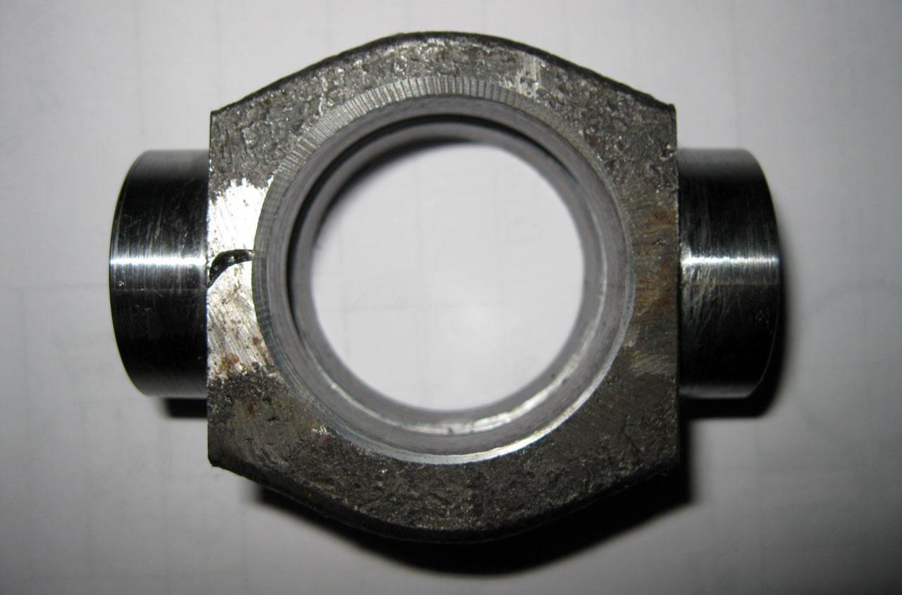 Цапфа-вала-стояночного-тормоза